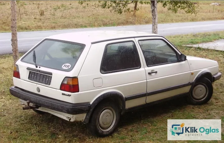 prodajem Golf 2