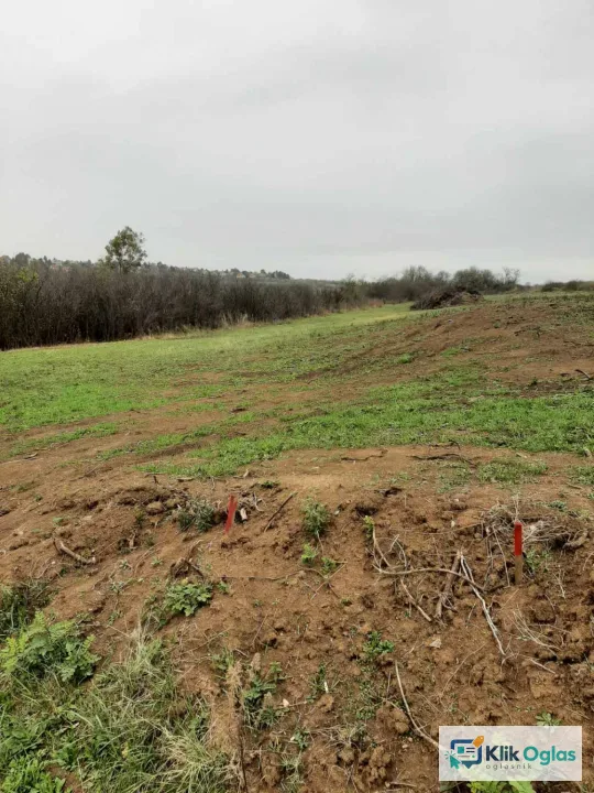 Prodaje se plac 10 ari opstina Čukarica, mesto Velika Moštanica