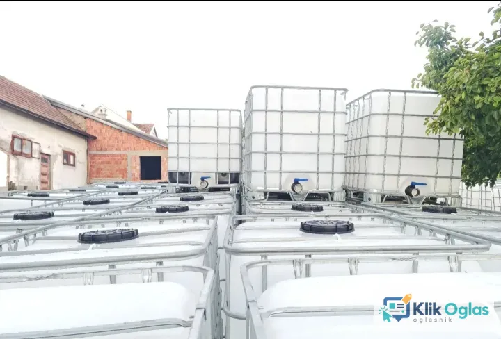 Prodajem Plastične IBC cisterne-kontejnerI od 1000l
