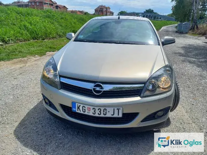 Opel astra 1.9cdti 2006god-NOV