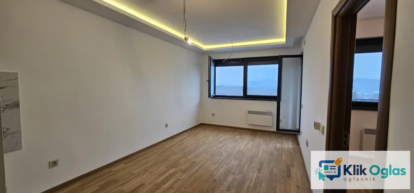 Uži centar stan na prodaju-Zlatibor