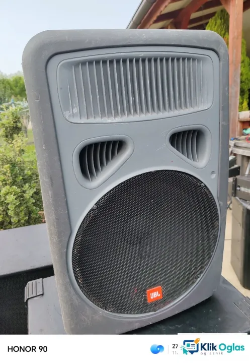 Aktivan Bas bin jbl 15 inča